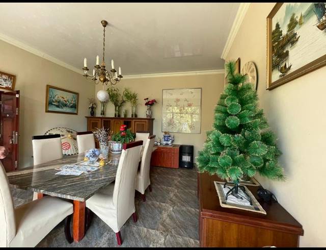 5 BEDROOM HOUSE FOR SALE IN JOHANNESBURG NORTH